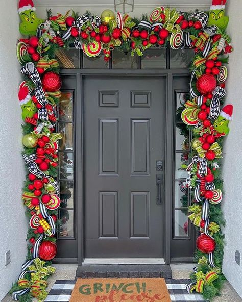 Grinch Stealing Christmas Lights Off House, Grinch Christmas Front Porch, Grinch Christmas Wall Decor, Indoor Grinch Decorations, Christmas Decor Ideas The Grinch, Whoville Christmas Garland, Grinch Themed Outdoor Decorations, The Grinch Garland, Grinch Staircase Decor