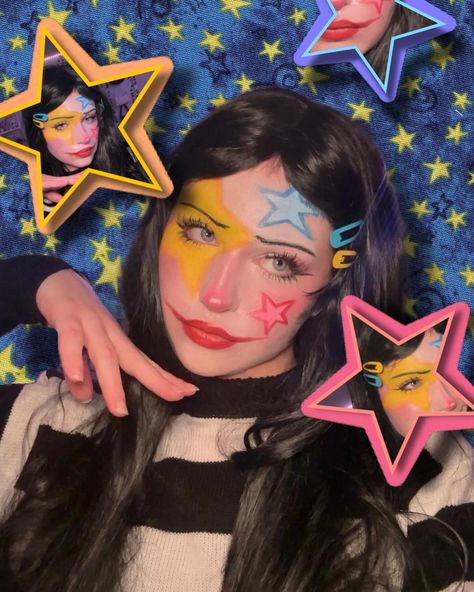 recent looks :P Star Ideas Drawing, Cool Face Paint Ideas Halloween, Photo Id Makeup, Painting Makeup Art, Star Face Makeup, Painting Face Ideas, Art Makeup Creative, Cute Face Painting Ideas, Cute Clown Aesthetic