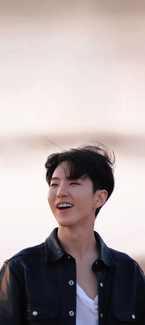 Hoshi Wallpaper Cute, Hoshi Boyfriend Material Lockscreen, Hoshi Boyfriend Material Wallpaper, Hoshi Black Hair, Seventeen Hoshi Boyfriend Material, Hoshi Seventeen Cute, Hoshi Seventeen Boyfriend Material, Hoshi Wallpaper Lockscreen, Seventeen Hoshi Wallpaper