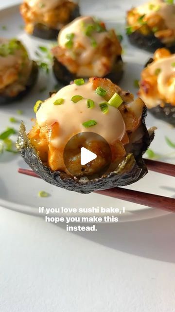 Snejana Andreeva on Instagram: "My previous salmon sushi bake recipe went viral, and if you haven’t made it already, I’ll link it in the notes below. One of the most common questions that I received was if I was able to create a recipe make for anyone that couldn’t eat seafood, so I am a woman of my word. I have made the most epic chicken bake cups ever. These chicken bake cups are so incredibly delicious, made in no time at all. You can also find my spicy mayo linked here, but feel free to use any you like. The nori gets nice and crispy when baked, and the perfectly cooked chicken, is a dream. Every bite is heavenly, so I hope you make these at home. ⠀⠀⠀⠀⠀⠀⠀⠀⠀⠀⠀⠀ 1 cup of cooked rice I like jasmine rice but sushi rice or short grain also work 1-2 teaspoons seasoned rice vinegar I add it t Baked Sushi Rice Recipe, Crispy Sushi Rice, Salmon Sushi Bake Recipe, Baked Sushi Recipe, Salmon Sushi Bake, Sushi Bake Recipe, Chicken Sushi, Sushi Rice Recipes, Hoisin Chicken