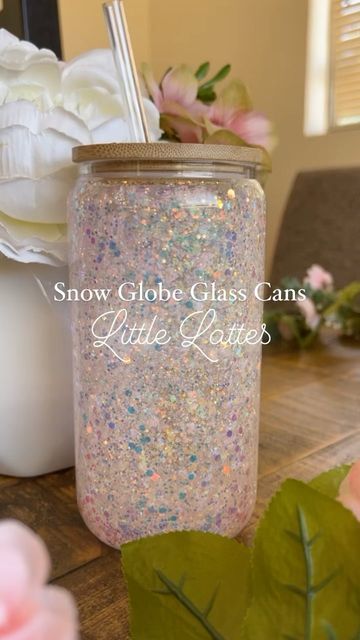 @_littlelattes on Instagram: "New Snow Globe Glass Cans 16 oz on outside 12 oz inside capacity, bamboo lid, pre drilled, clear plastic straw Glitter used is “Opal Pink” in our Shopify linked in bio Available on Shopify and Etsy linked in bio ✨ #glasscan #newglasscan #snowglobe #snowglobeglasscan #littlelattes #littlelattestumblers#littlelattesglasscans #snowglobeglasscan" Glass Snow Globe Tumbler, Snowglobe Tumblers, Glitter Globes, Diy Snow Globe, Cup Ideas, Cute Cups, Plastic Straw, Snow Globe, Glass Cup