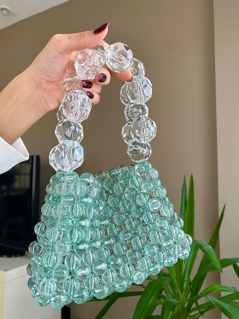 Hand Beaded Bag, Sac Diy, Pretty Jewelry Necklaces, Diy Bag Designs, Large Beads, Diy Bags Patterns, Girly Bags, Diy Handbag, Pearl Bag