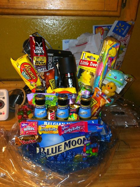 Man Easter basket I made for my boyfriend | Mens easter basket, Creative easter baskets, Boyfriend easter basket Man Easter Basket, Easter Gifts For Boyfriend, Husband Easter Basket, Boyfriend Easter Basket, Mens Easter Basket, Adult Easter Baskets, Unique Easter Baskets, Creative Easter Baskets, Trendy Easter