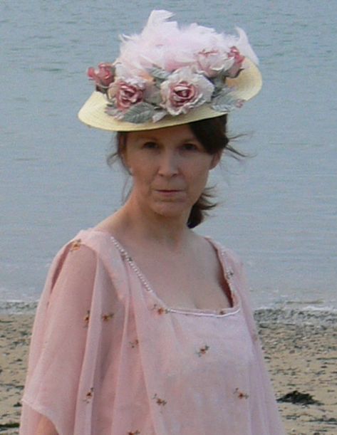 Edwardian Hat, Jane Austen Inspired, Edwardian Hairstyles, Victorian Accessories, Riding Habit, Victorian Hats, Shady Lady, Kentucky Derby Party, Head Wear