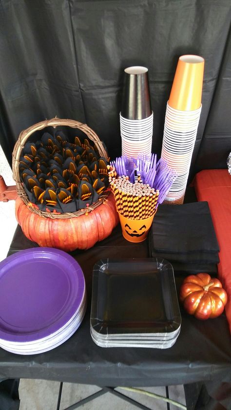 Halloween Party Decor On A Budget, Simple Halloween Birthday Party, Halloween Party Photo Op, Purple Halloween Birthday Party, Halloween Birthday Party Centerpieces, Halloween Party Centerpieces Kids, Halloween Themed Baby Shower Ideas Food, Halloween Party Candy Table Ideas, Halloween Candy Buffet Table