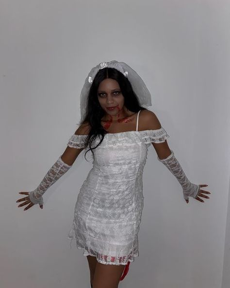 Killer Bride Costume Halloween, Killer Bride Costume, Bride Costume Halloween, Bride Halloween, Cartoon Network Studios, Bride Costume, Halloween Inspo, Minimal Style, Costume Halloween