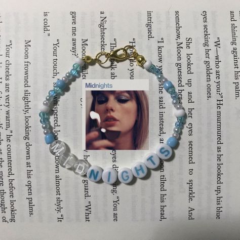 Taylore Swift
Beads
Swifties Blue Taylor Swift Bracelet, Bracelet Ideas Taylor Swift, Taylor Swift Nail Art, Blue Taylor Swift, Eras Bracelets, Swift Bracelet, Taylor Swift Now, Eras Outfit, Swift Bracelets