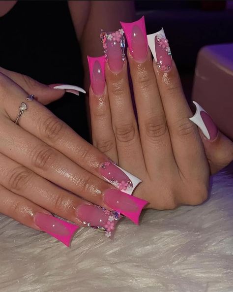 White Tip Duck Nails, Ducky Nails Design, Long Duck Nails French Tip, Pink And White Duck Nails, Valentines Day Duck Nails, Pink French Tip Duck Nails, French Tip Duck Nails Acrylic, Kawaii Duck Nails, Valentines Duck Nails