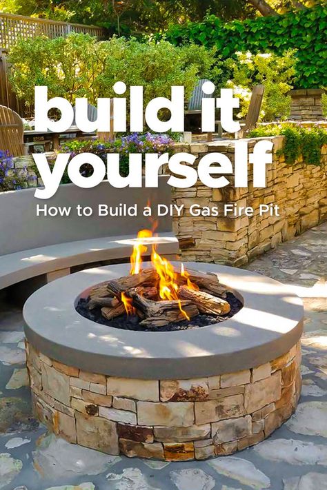 Before you start making your own fire pit from scratch, you’ll need to iron out a few details first. We’ve broken down the important decisions you need to make, and all the tools you’ll need to complete your backyard DIY project! Diy Natural Gas Fire Pit, Propane Fire Pit Diy, Diy Propane Fire Pit, Diy Gas Fire Pit, Patio Yard Ideas, Natural Gas Fire Pit, Fire Pit Kit, Gas Fire Pit, Backyard Diy