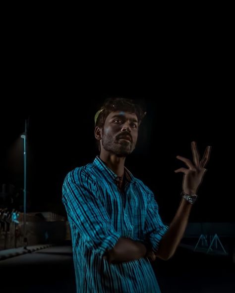 Vaathi Movie Hd Images Dhanush, Vip Movie Images, Vip Movie, Stunt Video, Tamil Actors, Thumbnail Background, Actors Illustration, Dark Photo, Ktm Rc