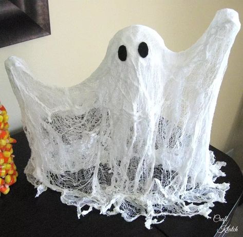 Cheese Cloth Ghost Craft Tutorial [Video] | Hometalk Cheese Cloth Ghost, Cloth Ghost, Ghost Tutorial, Ghost Craft, Cheesecloth Ghost, Office Halloween Decorations, Halloween Office, Ghost Crafts, Ghost Diy