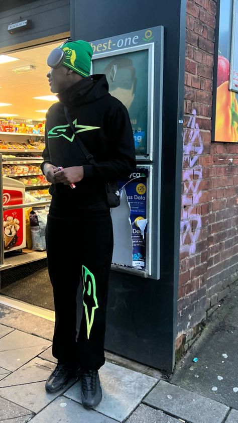 Graphic Tracksuit, Y2k Outfits Men, Custom Fitted Hats, Drippy Fits, Beanie Outfit, Boys Fits, Shirt Design Inspiration, Mens Casual Dress Outfits, Hype Shoes