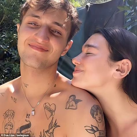 Dua Lipa throws EPIC surprise birthday party for boyfriend Anwar Hadid | Daily Mail Online Anwar Hadid, Gangsta Girl Style, Surprise Boyfriend, Sweet Boyfriend, Nelly Furtado, Happy Birthday Baby, Versace Dress, Love U So Much, Birthday Surprise Party