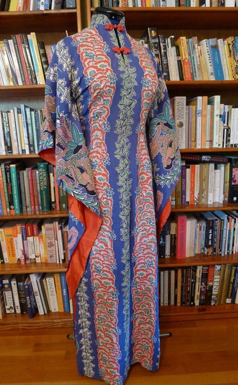 Pake Muu Dress, Moomoo Dress Muumuu, 1930s Kimono Robe, Ceremonial Vintage Kimono, Australian Dresses, Hawaiian Vintage, Kimono Remake, Kimono Dress 1980, Vintage Hawaiian Dress