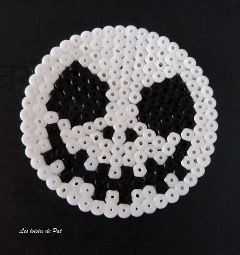 Jack Skellington Perler Bead Pattern, Halloween Hama Beads Patterns, Jack Skellington Perler Beads, Halloween Hama Beads, Halloween Perler Beads, Hama Beads Halloween, Hay Bale Art, Melt Beads Patterns, Hamma Beads Ideas