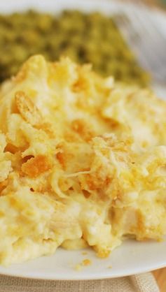 Chicken Noodle Casserole Easy, Cheesy Chicken Noodle Casserole, Cheesey Chicken, Chicken Noodle Casserole Recipe, Creamy Chicken Casserole, Chicken Noodle Casserole, Diy Easy Recipes, Supper Ideas, Beef Casserole Recipes