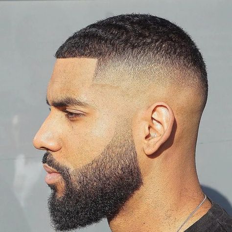 Black Man Haircut Fade, Faded Beard Styles, Beard Pictures, Waves Hairstyle Men, Black Men Beard Styles, Caesar Haircut, Beard Cuts, Black Hair Cuts, Beard Styles Short