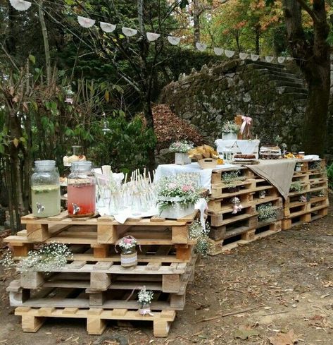 Wedding Drink Station, Barn Parties, Stand Ideas, Concession Stand, Outdoor Wedding Decorations, Wedding Drink, Cute Wedding Ideas, Garden Parties, Backyard Party