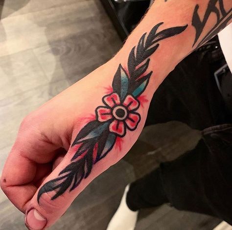 Vertical Traditional Tattoo, Traditional Throat Tattoo, Post Tattoo, Tattoo S, Throat Tattoo, School Tattoo, School Inspiration, American Traditional, Old School Tattoo