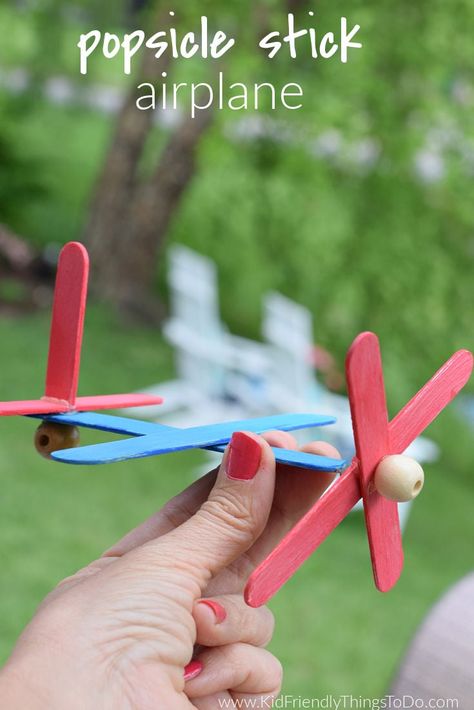 This Popsicle Stick Airplane Craft is one of the coolest popsicle airplanes that I've seen. With wheels and a propeller, it's ready for adventure. www.kidfriendlythingstodo.com Popsicle Stick Airplane, Airplane Craft, Boy Crafts, Diy Popsicle Stick Crafts, Airplane Crafts, Diy Popsicle, Cartoon Coloring, Ice Cream Stick, Handprint Crafts