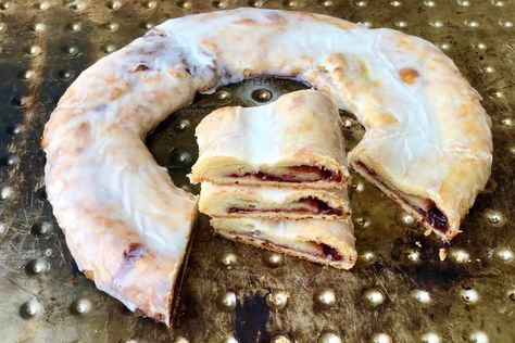 Cherry Kringle Recipe, Almond Kringle Recipe, Kringle Pastry, Kringle Recipe, Danish Kringle, Homemade Danish, Sour Cherry Jam, Danish Recipes, Swedish Cuisine