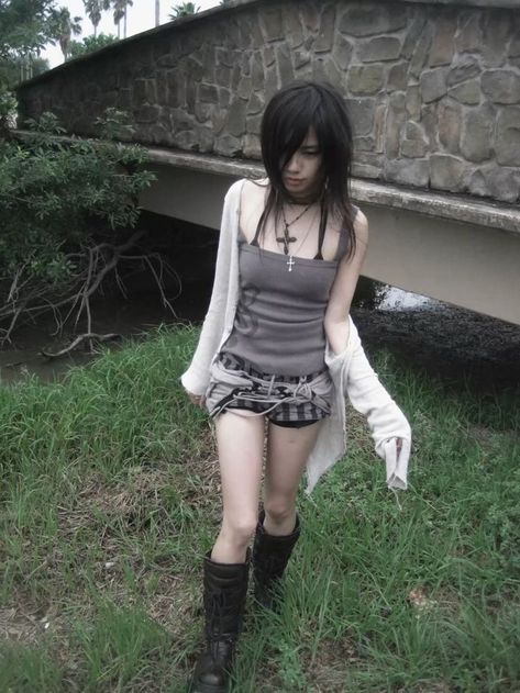 2000s Alt Fashion, Acubi Club, Chinese Douyin, Girl Rockstar, Korean Fashion Grunge, Game Protagonist, Peony Aesthetic, Acubi Fashion, Summer Grunge