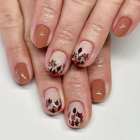 Fall Press On Nails, Fall Leaves Nail Art, Rusty Nails, Nails Short Square, Short Fake Nails, Press On Nails Short, Flower Nail Designs, Fake Nails With Glue, Thanksgiving Nails