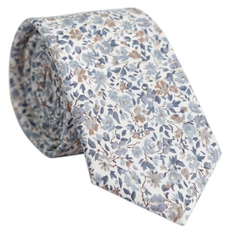 PRICES MAY VARY. Cotton fabric hand made floral ties. Imported SKINNY TIE SIZE: 58 in long, 2.5 in wide at the widest point, this width floral tie is trim and modern compared to a traditional wide tie, but not too skinny to be overly trendy. QUALITY: Belluno handmade slim ties are made with fantastic quality cotton fabric, precise and vivid digital printed, elaborately sewn by trained craftsmen, every tie was quality checked before packing. OCCASION: Dusty blue floral tie, ideal for dating, wedd Blue Floral Tie, Floral Ties, Tie Gift Box, Light Blue Tie, Beige Suits, Slim Tie, Church Activities, Wedding Activities, Tie For Men