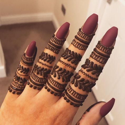 51+ Finger Mehndi Design Ideas In 2020! – WedBook Finger Mehndi Style, Mehndi Designs Finger, Henna Hand Designs, Finger Mehendi Designs, Finger Mehndi, Easy Mehndi Designs, Finger Henna Designs, मेहंदी डिजाइन, Henna Tattoo Hand