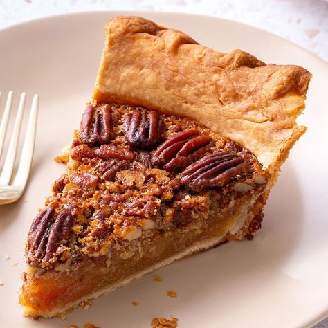 This recipe for pecan pie without corn syrup uses honey to achieve a delightful sweetness. Honey Pecan Pie, Pecan Pie Without Corn Syrup, Recipe For Pecan Pie, Texas Pecan Pie, Native Foods, Pecan Pie Recipe, Pecan Recipes, Honey Nut, Pecan Pie