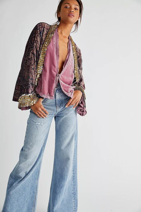 Velvet Bed Jacket | Free People UK Velvet Outfits For Women, Velvet Jacket Outfit, Estilo Hippie Chic, Bed Jacket, Estilo Hippie, Velvet Clothes, Mode Abaya, Boho Jacket, Velvet Bed