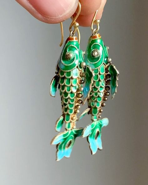 Theedencollective on Instagram: “Matched catch of the day. A pair of vintage enameled gilt sterling articulated fish hung from 14k hooks. *SOLD* #enameledjewelry…” Fish Accessories, Vintage Pierced Enamel Jewelry, Fish Earrings, Fish Earing, Fish Necklaces Jewelry, Fish-shaped Enamel Jewelry As A Gift, Articulated Fish, Cute Gifts For Friends, Fish Jewelry