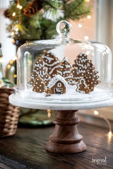 Get the aprons on along with your kids because it is time for the most delicious gingerbread recipe and gingerbread Christmas decor inspirations.