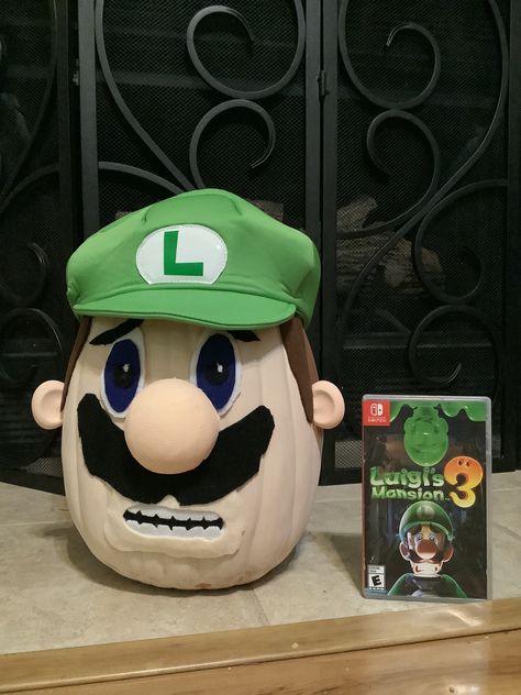 Luigi Haunted Mansion, Luigi Pumpkin, Haunted Mansion Pumpkin, Luigi's Haunted Mansion, Pinterest Mom, Wii Game, Giant Pumpkin, Halloween Decorations Diy Outdoor, Faux Pumpkins