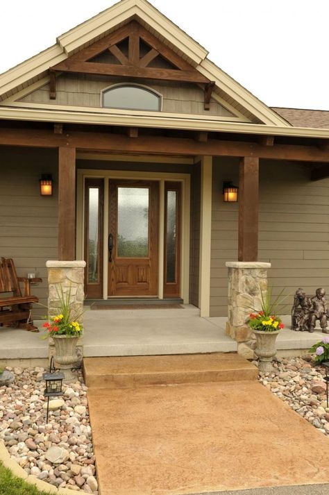 50+ Adorable Exterior House Porch Ideas Using Stone Columns - Page 42 of 58 Rustic House Exterior, Tan House, Siding Colors, Exterior Paint Colors For House, Farmhouse Front, Casa Exterior, Exterior Remodel, House Siding, Front Entrance