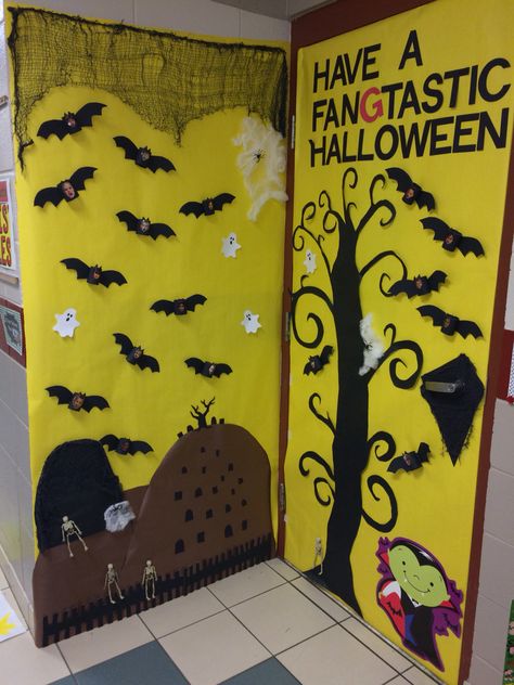 Classroom decor!  I took pictures of the kids with vampire teeth to make the bats. Bat Themed Classroom Door, Elementary School Projects, Library School, Sports Ideas, Halloween Classroom, Vampire Teeth, Office Door, Classroom Door, Halloween Door