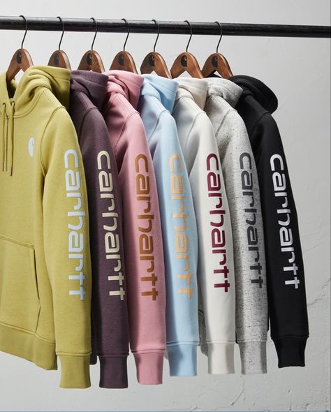 Carhartt Hoodie Aesthetic, Carhartt Sweatshirt Women, Carhartt Sweatshirt Outfit, Skater Jeans Outfit, Carhartt Fits, Carhartt Women Outfits, Carhartt Aesthetic, Carhartt Vest Outfit, Carhartt Women's Outfit