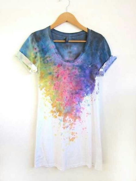 . One Direction Shirts, Bleach Tie Dye, Diy Vetement, Kleidung Diy, Tie Dye Shirts, T Shirt Yarn, Dye Shirt, Moda Vintage, Diy Shirt