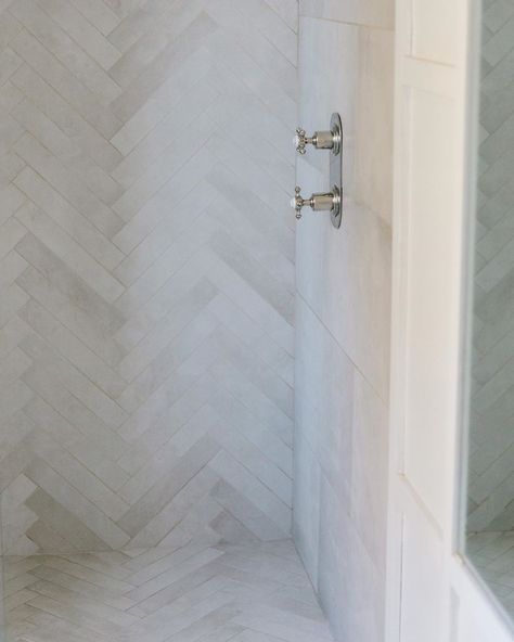 Chevron Tile Bathroom, Herringbone Shower Tile, Chevron Tiles Floor, Herringbone Bathroom, Dreamy Bathrooms, Herringbone Tile Bathroom, 18th Century Farmhouse, Herringbone Shower, Herringbone Tile Floors