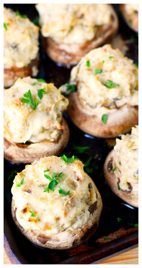 Mushroom Cap Recipes, Stuffed Mushrooms With Cream Cheese, Easy Stuffed Mushroom Recipe, Stuffed Mushrooms Easy, Mushroom Caps, Mushroom Recipe, Stuffed Mushroom, Low Carb Appetizers, Vegetarian Keto