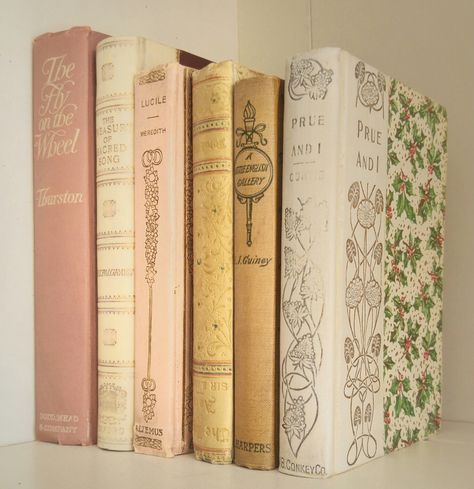 Book Aesthetic Pink, Pastel Academia, Books Mystery, Pastel Design, Write A Book, Architecture Art Design, Vintage Book Covers, Pink Books, White Books