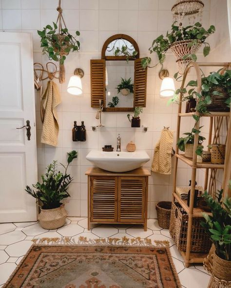 Bohemian Bathroom, Dekorasi Kamar Tidur, Gorgeous Bathroom, Plant Decor Indoor, Boho Bathroom, Decor Minimalist, Dream House Decor, Home Decor Tips, Dream Home Design