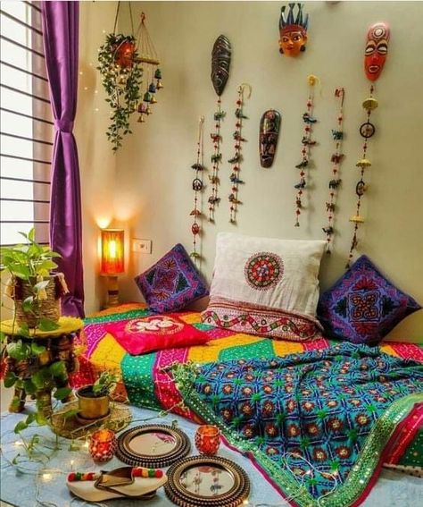 Small Indian Bedroom Decor, Balcony Ideas Cozy, Balcony Ideas On A Budget, Indian Room, Colorful Room Decor, Indian Room Decor, Indian Bedroom Decor, Colourful Living Room Decor, India Home Decor