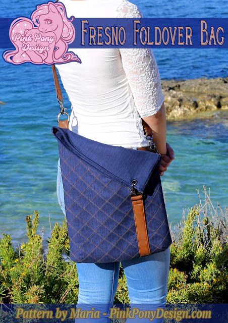 I'm so happy to release the Fresno Foldover Bag pattern! It actually came to be on a request from my mother, isn't she the best? <3 This f... Triangle Bag Pattern, Pony Design, Foldover Bag, Modern Handbag, Sew Zipper, Triangle Bag, Diy Bags, Quilt Batting, Separate Ways