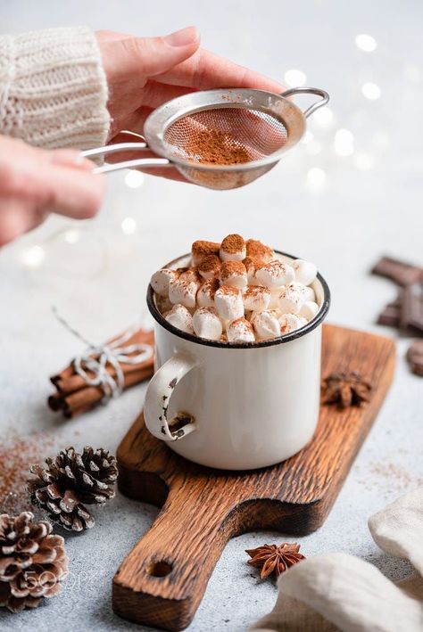 Hot Chocolate Pictures, Dairy Free Hot Chocolate, Hot Chocolate With Marshmallows, Chocolate With Marshmallows, Healthy Hot Chocolate, Hot Chocolate Marshmallows, Christmas Hot Chocolate, Chocolate Marshmallows, Chocolate Caliente