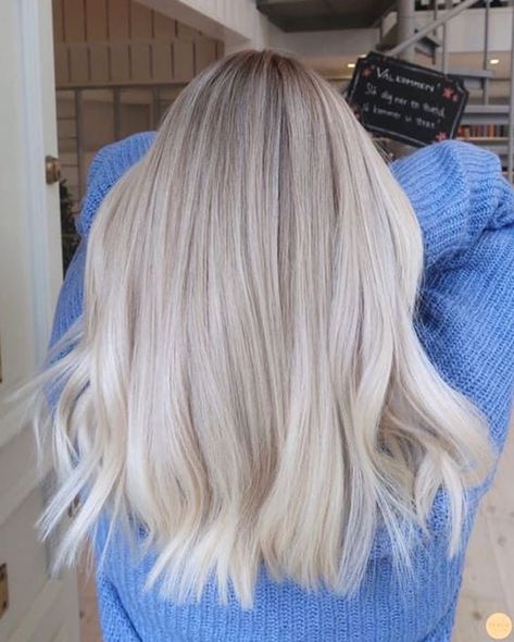 Here’s how to get 2022’s trending spring hair colour — ‘expensive blonde’ - Cool Blonde Balayage Hair, Short Blonde Hair Bridesmaid, Platinum Blonde Hair With Ash Lowlights, Blonde Highlights Root Tap, Cool Beige Blonde Hair Balayage, Natural Blonde Hair Short, Light Blonde With Dark Roots, Blonde Hair Inspiration 2023, Short Vanilla Blonde Hair