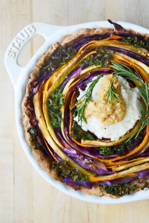 18 Swanky Recipes to Throw the Most Epic Vegetarian Dinner Party on Meatless Monday - Brit + Co Thanksgiving Tart, Vegan Recipes For Thanksgiving, Vegetarian Dinner Party, Recipes For Thanksgiving, Vegetarian Ideas, Dairy Free Pasta, Thanksgiving Entertaining, Sweet Potato Gnocchi, Vegan Ideas