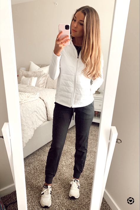 Lululemon Outfit Joggers, Lululemon Educator Outfit, Lulu Lemon Joggers Outfit, Lulu Joggers Outfit, Lululemon Joggers Outfit, Lululemon Jogger Outfit, Lulu Lemon Joggers, Lulu Joggers, Modest Church Outfits