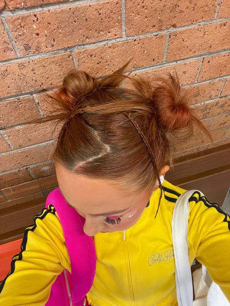 Zigzag part, spikey bun, 2000s hair, y2k hair, creative hair styles Space Bun Ideas, Creative Hair Styles, Spikey Bun, Zigzag Part, Early 2000s Hairstyles, Space Buns Hair, Hair Y2k, Spikey Hair, 2000s Hair