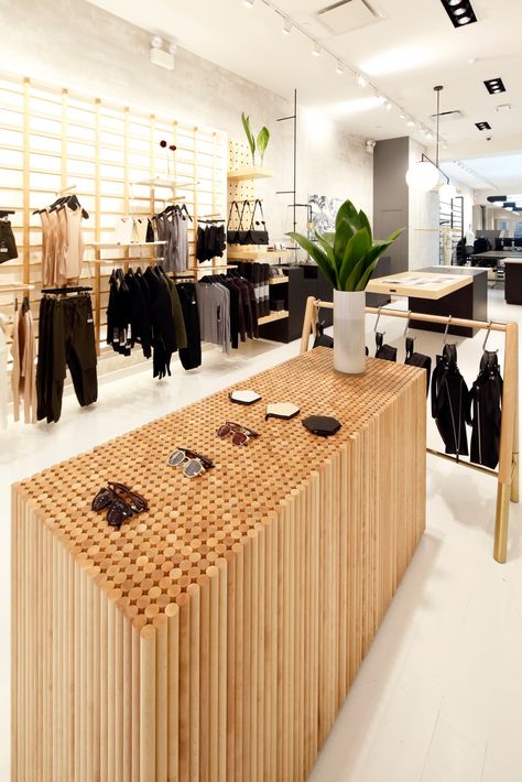 Fitness Store Design, Retail Space Design, Retail Fixtures, Retail Lighting, Lab Logo, Store Design Boutique, Aesthetic Stores, Retail Concepts, Store Interiors